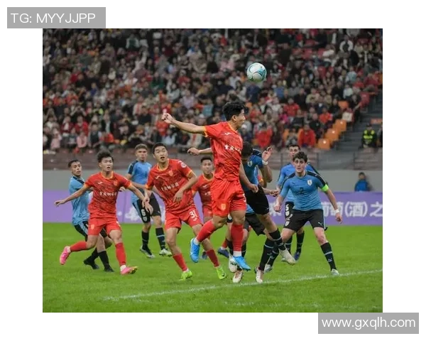 重庆足球队的节奏变革引发热议球迷期待新风貌与未来发展 重庆足球队的节奏变革引发热议球迷期待新风貌与未来发展